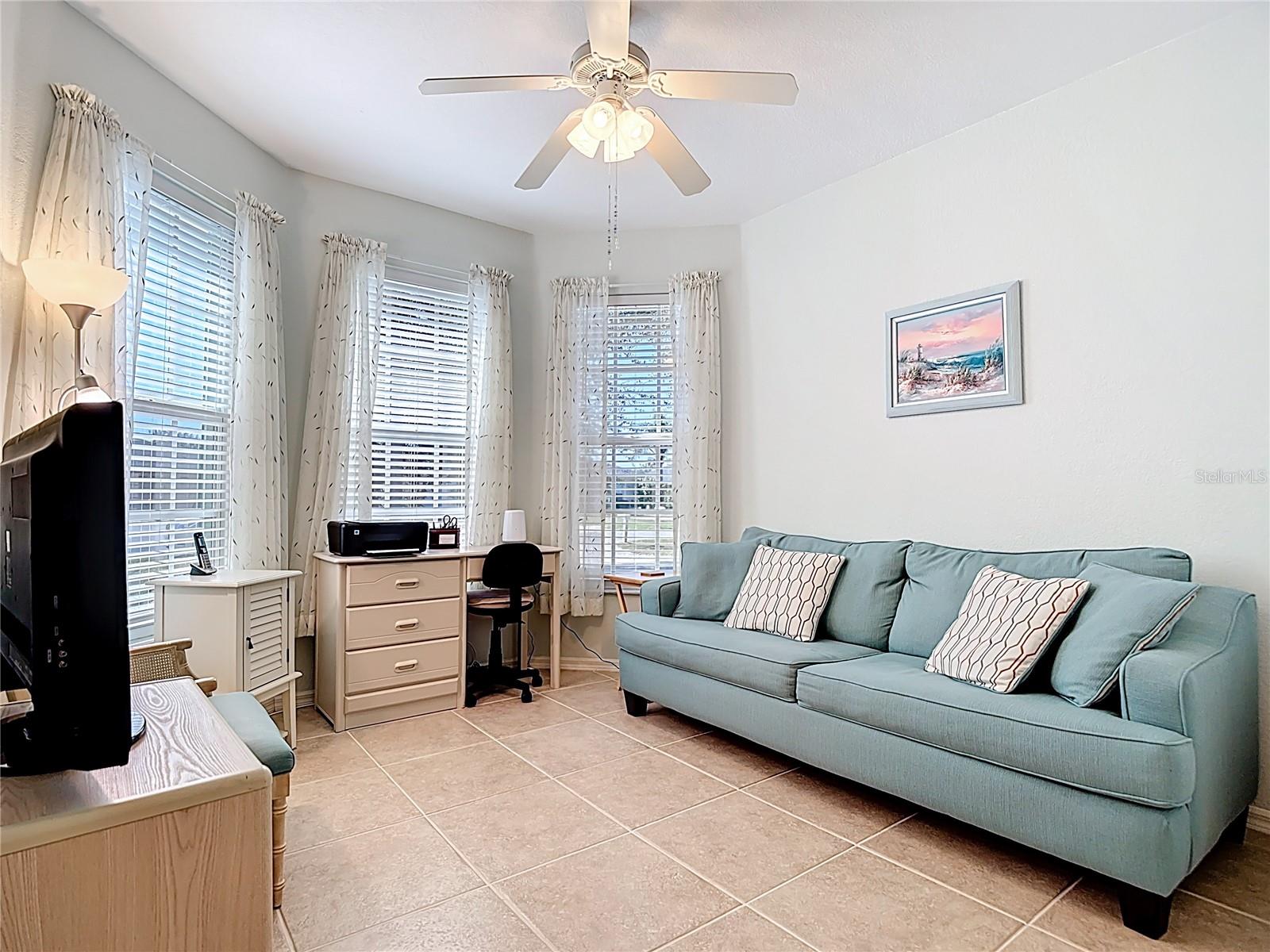 Image 19 of 75 For 13348 Pembroke Circle N