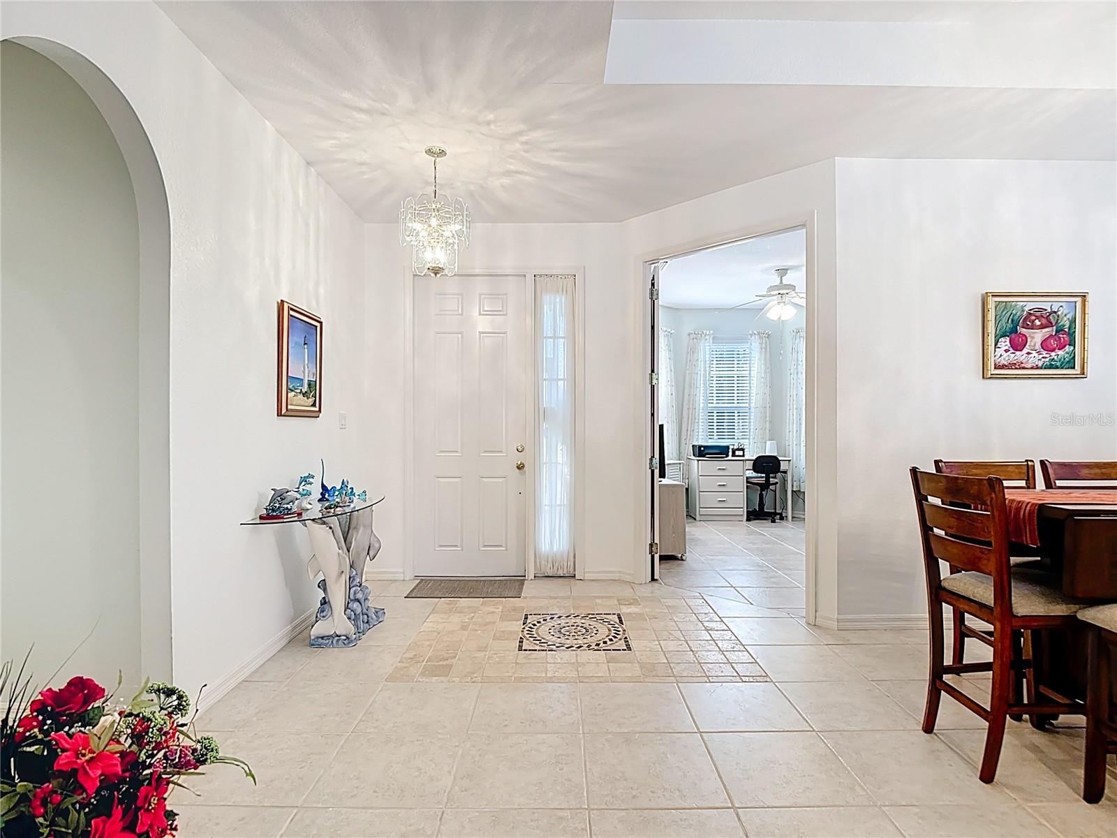 Image 22 of 75 For 13348 Pembroke Circle N