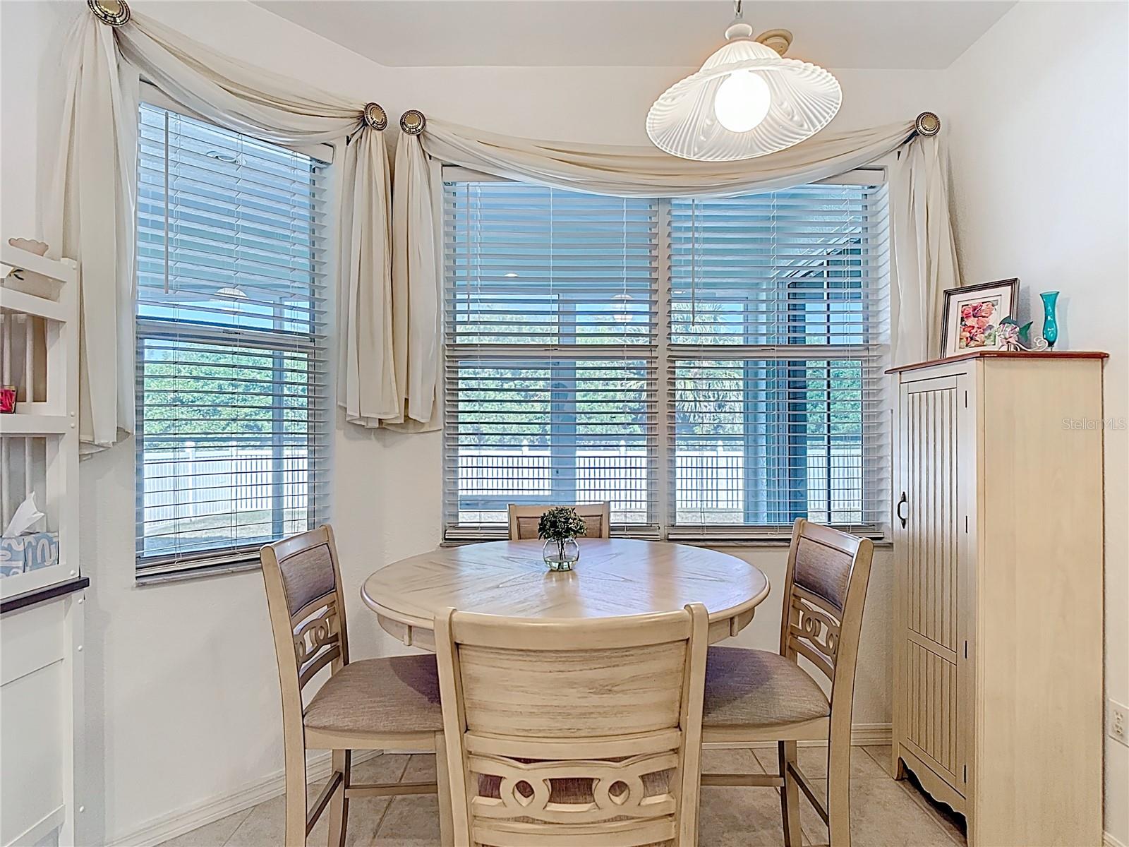 Image 28 of 75 For 13348 Pembroke Circle N