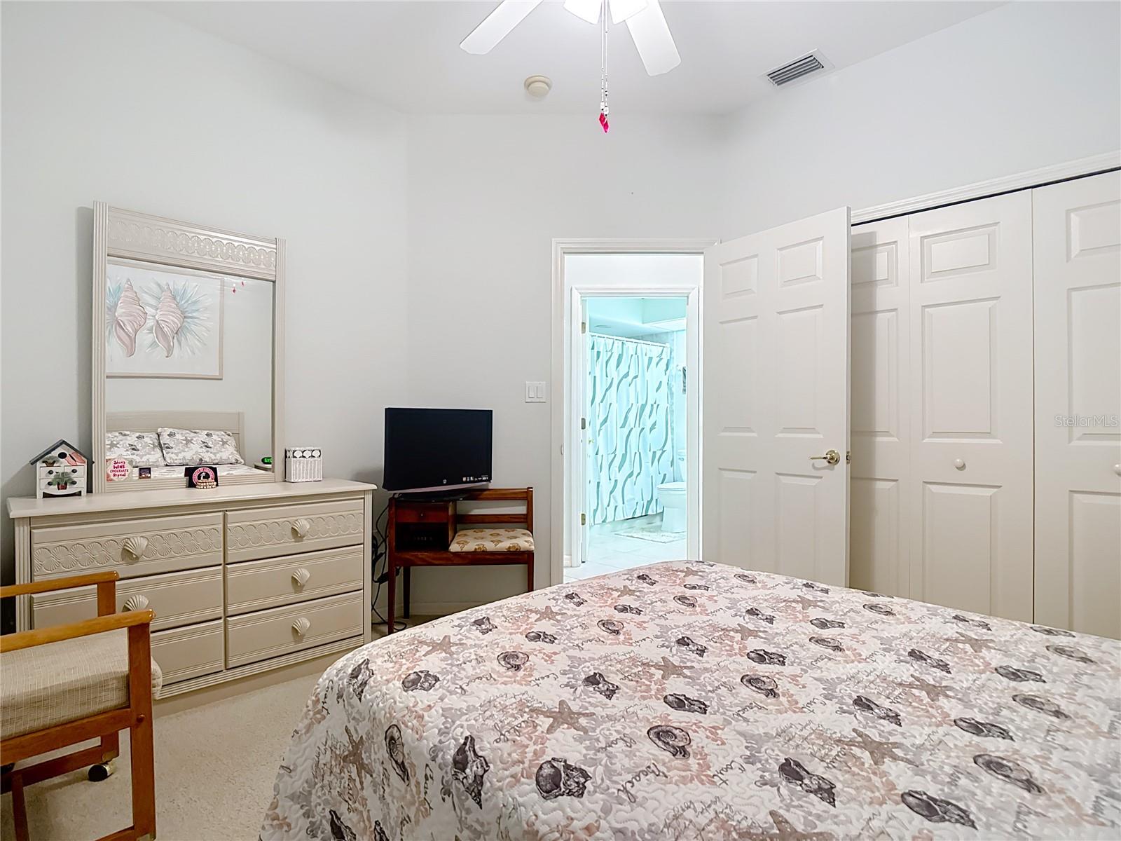 Image 38 of 75 For 13348 Pembroke Circle N