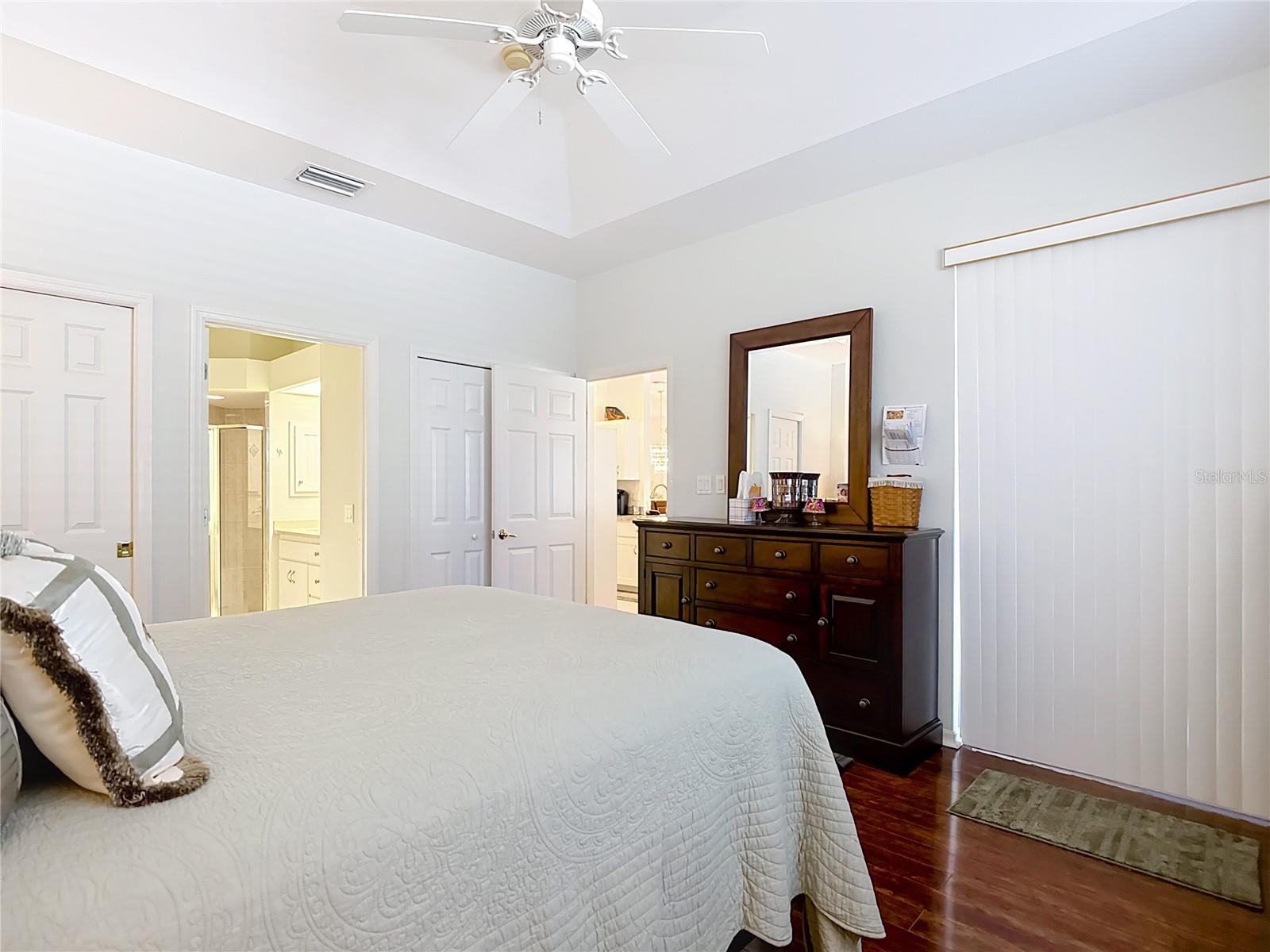 Image 43 of 75 For 13348 Pembroke Circle N