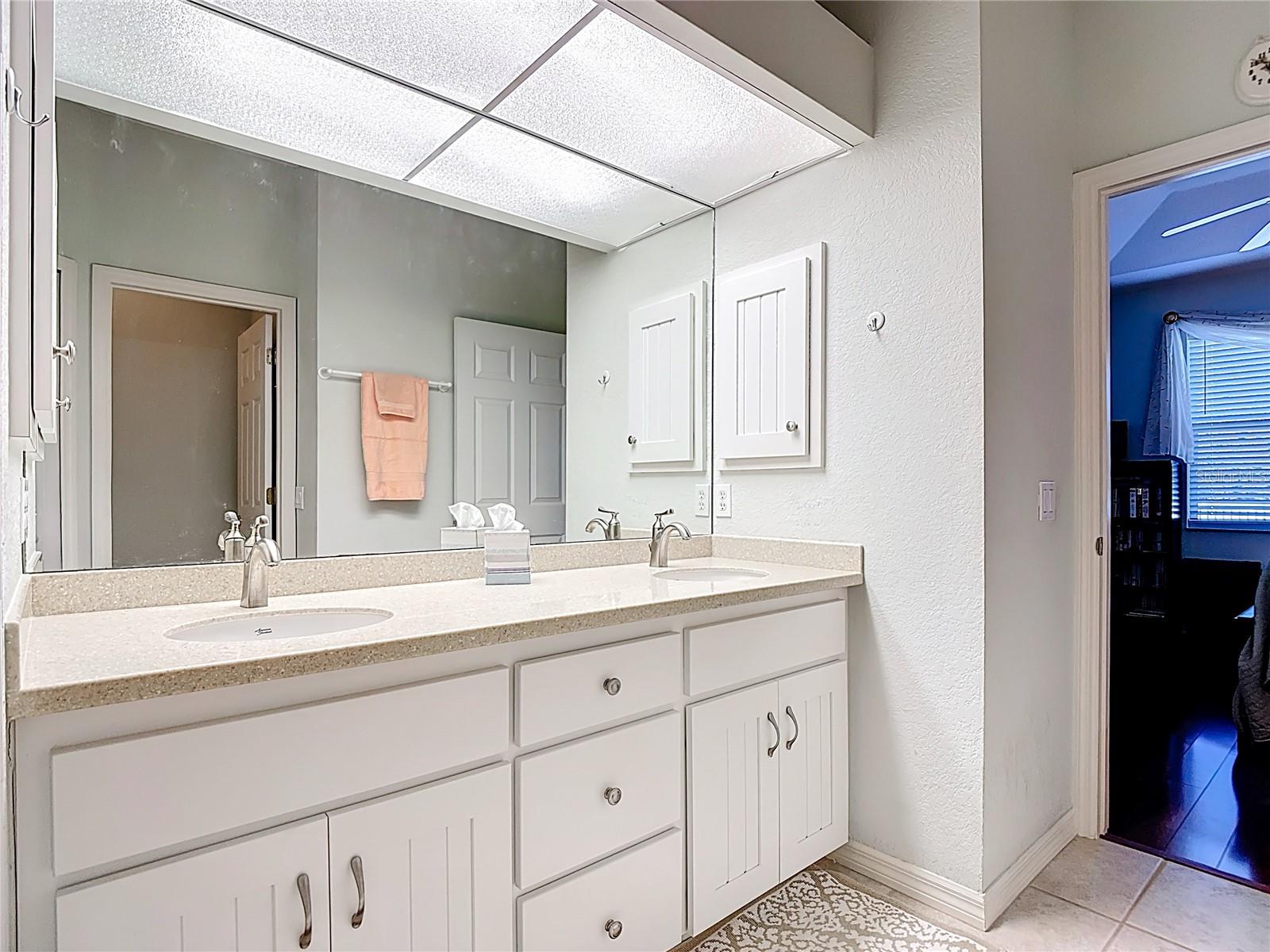 Image 47 of 75 For 13348 Pembroke Circle N