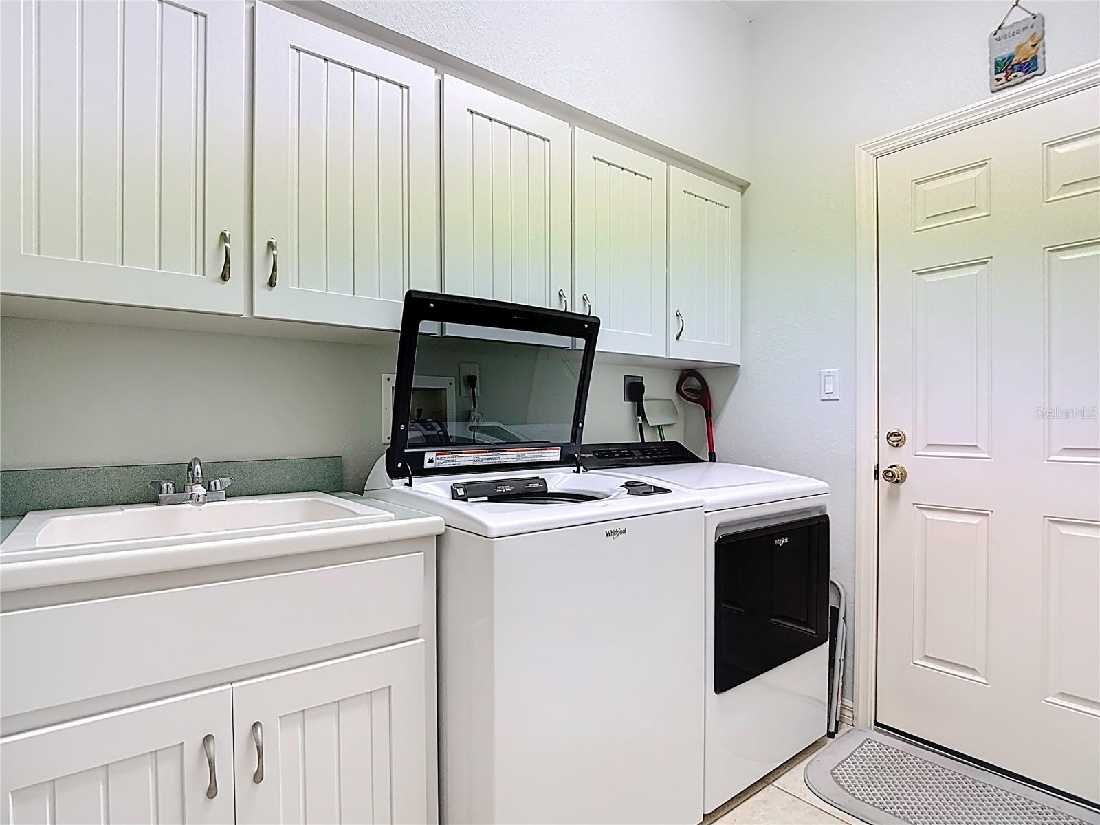 Image 48 of 75 For 13348 Pembroke Circle N