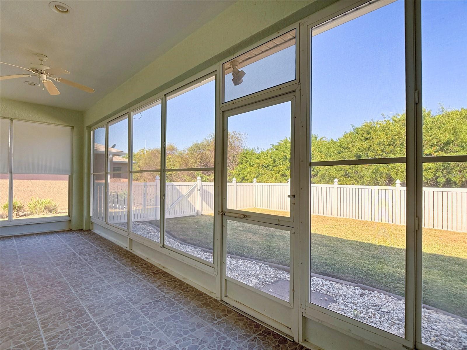 Image 51 of 75 For 13348 Pembroke Circle N