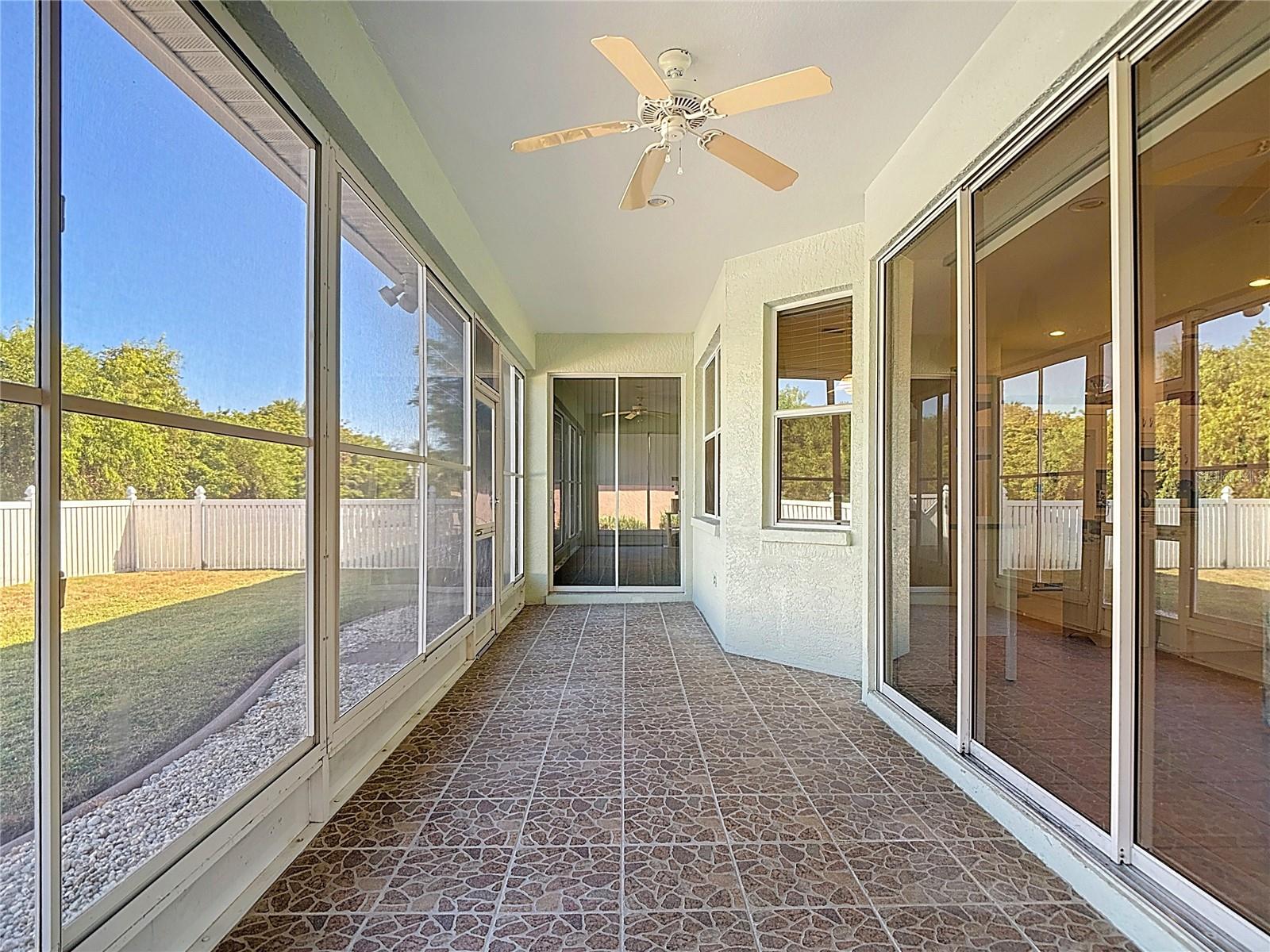 Image 52 of 75 For 13348 Pembroke Circle N