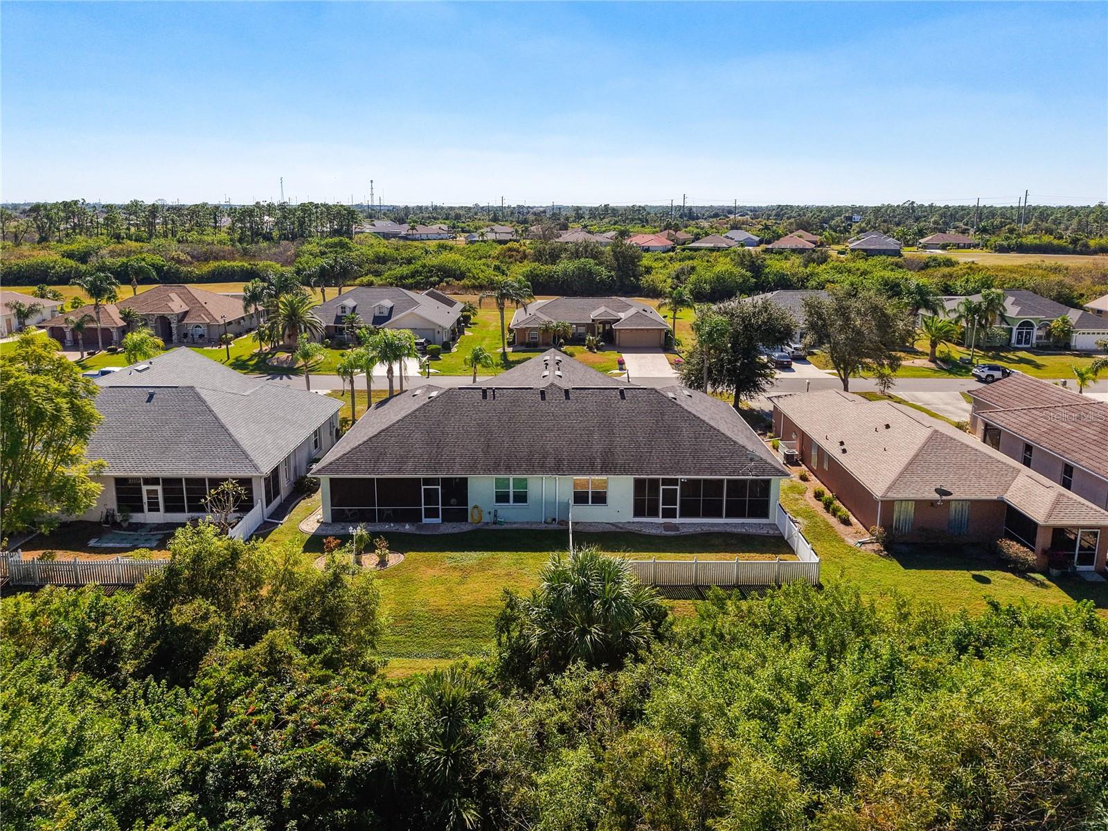 Image 62 of 75 For 13348 Pembroke Circle N