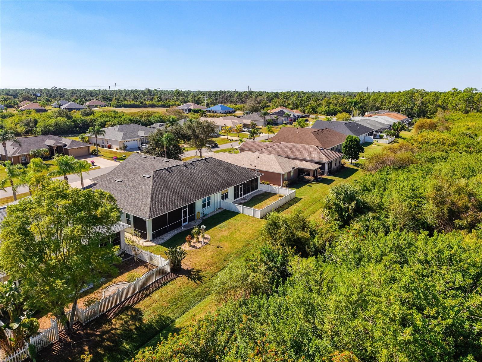 Image 63 of 75 For 13348 Pembroke Circle N