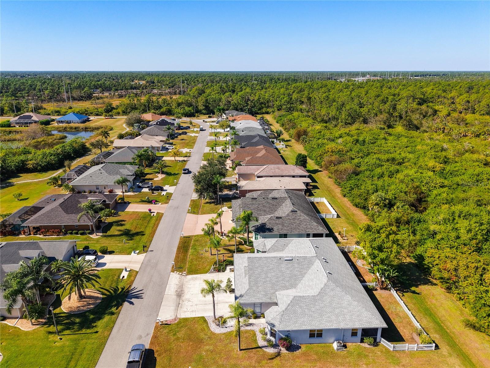 Image 64 of 75 For 13348 Pembroke Circle N