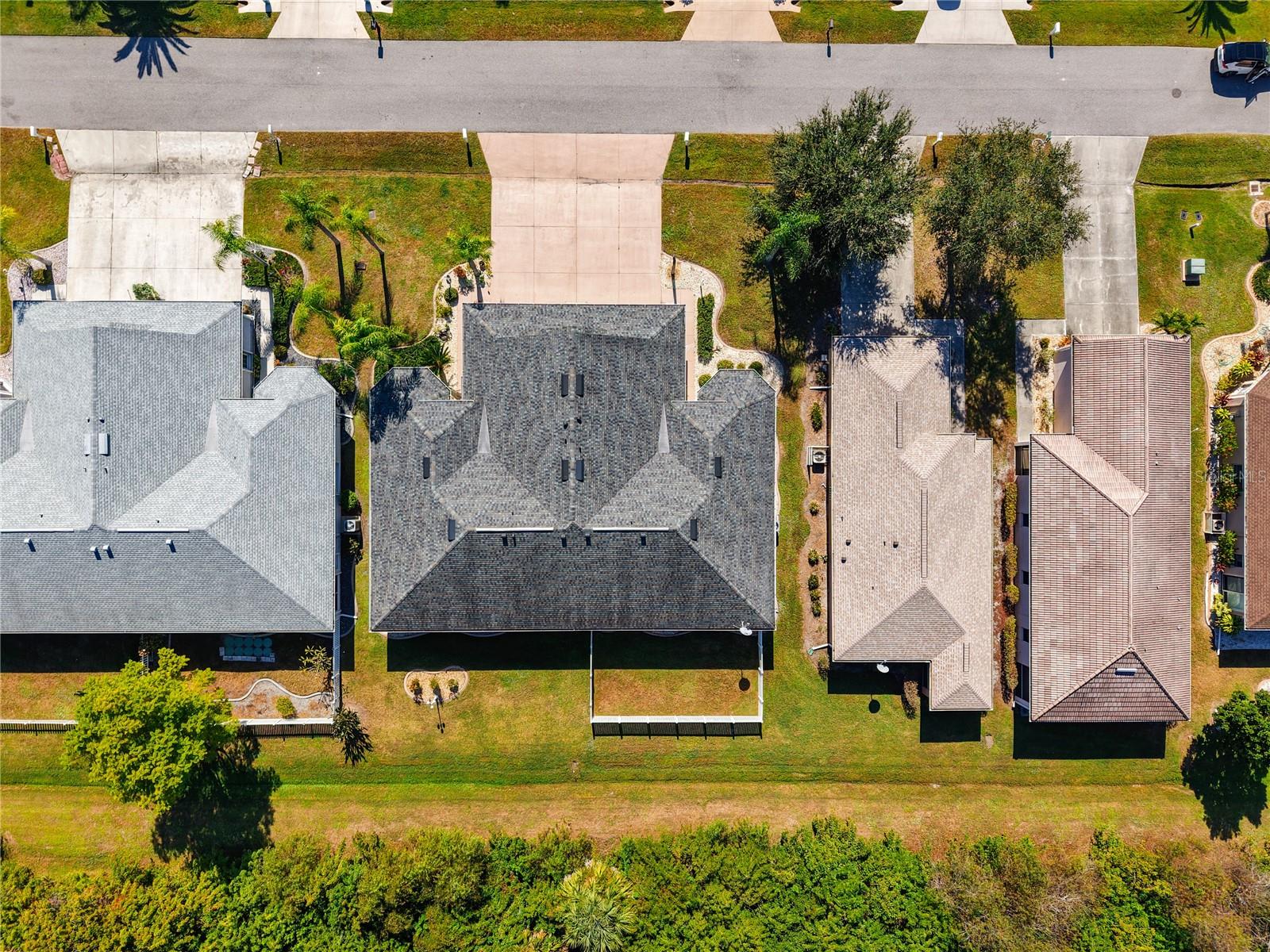 Image 66 of 75 For 13348 Pembroke Circle N