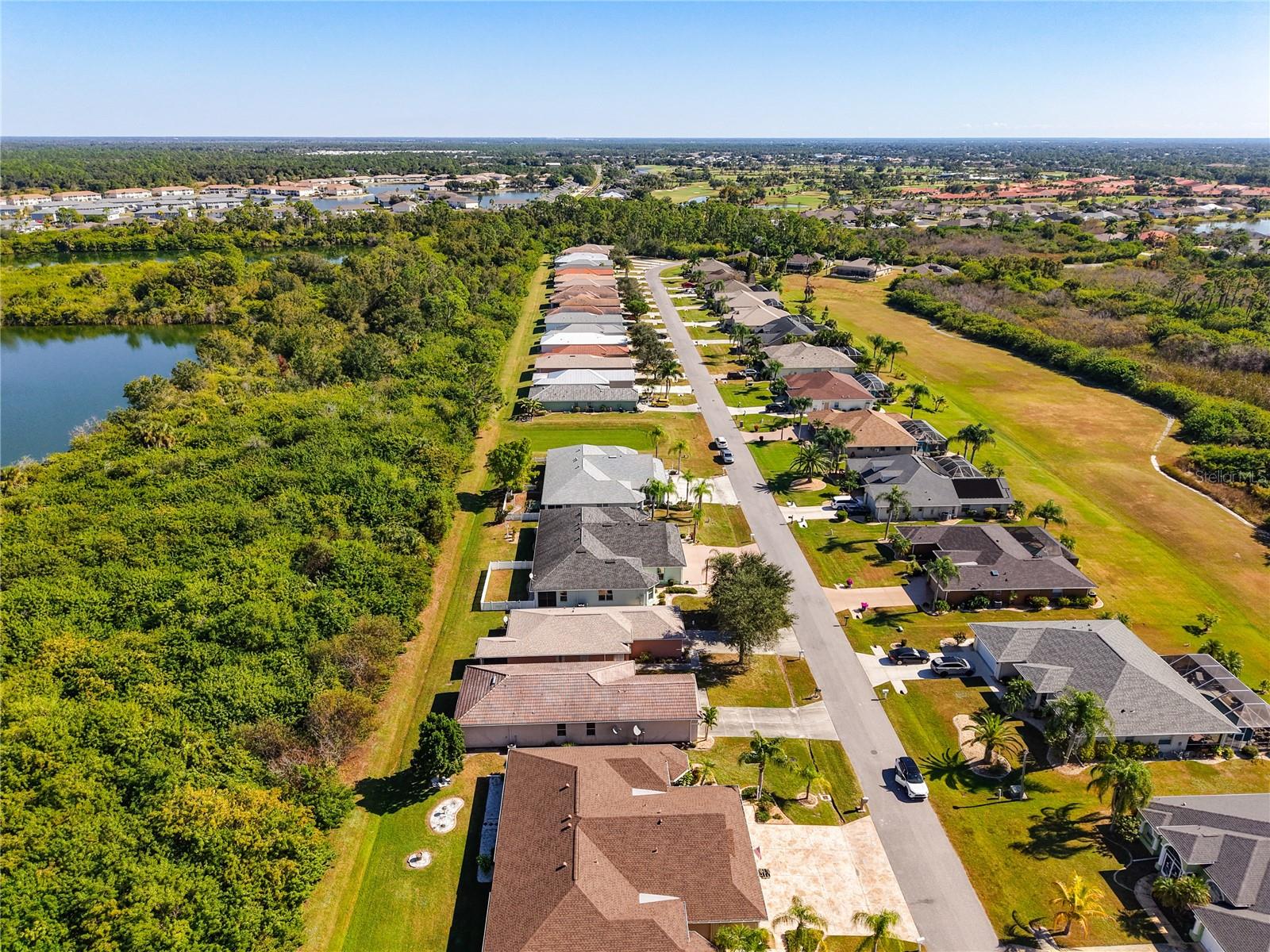 Image 68 of 75 For 13348 Pembroke Circle N