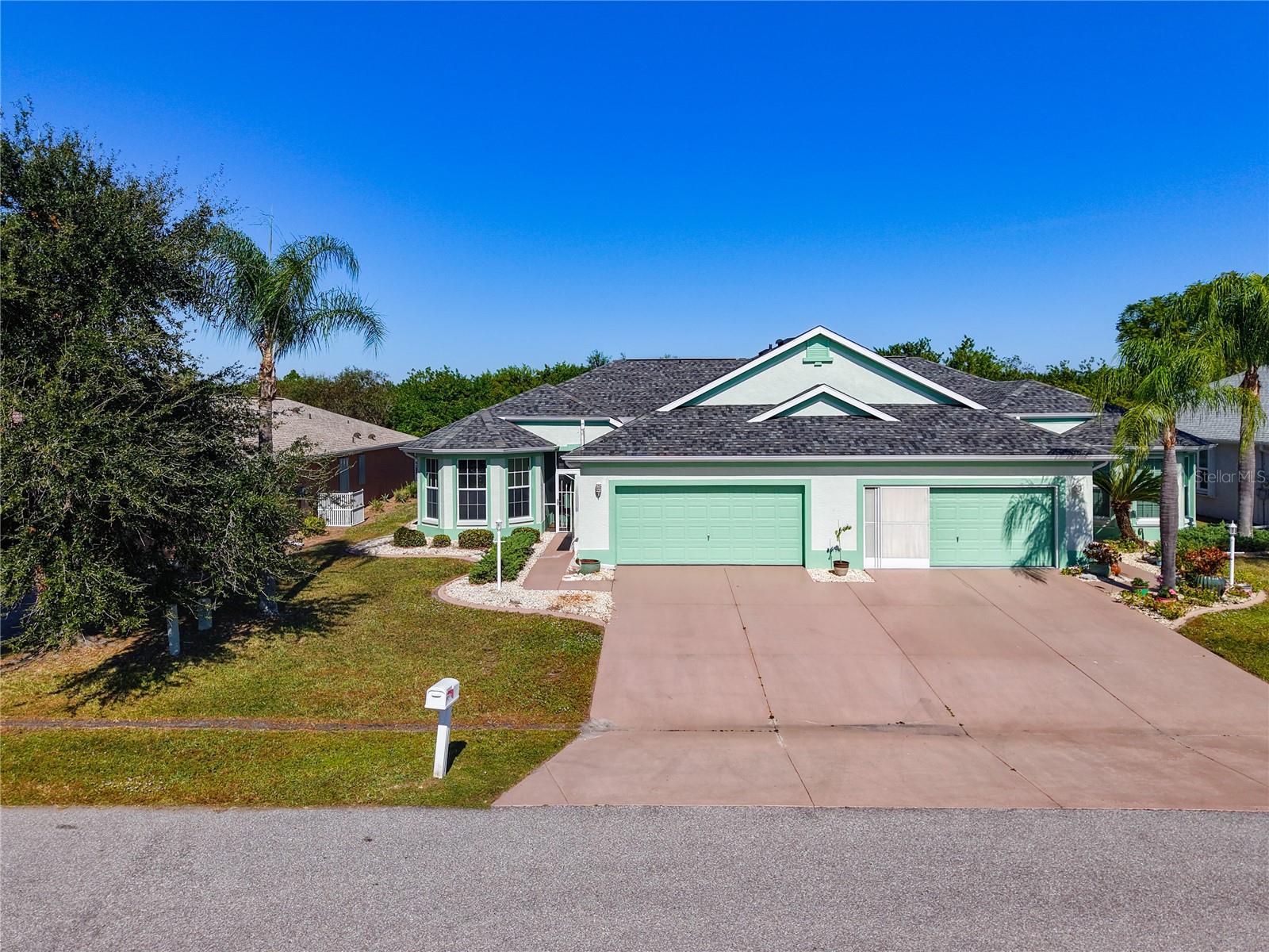 Image 73 of 75 For 13348 Pembroke Circle N