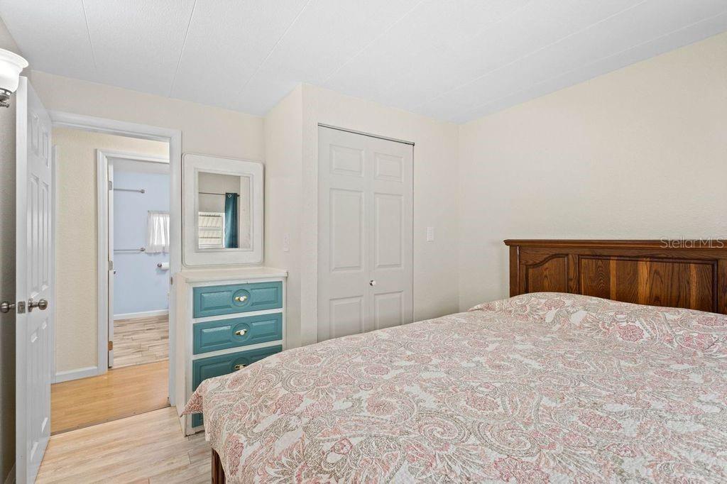 Image 12 of 28 For 10100 Burnt Store Road 48