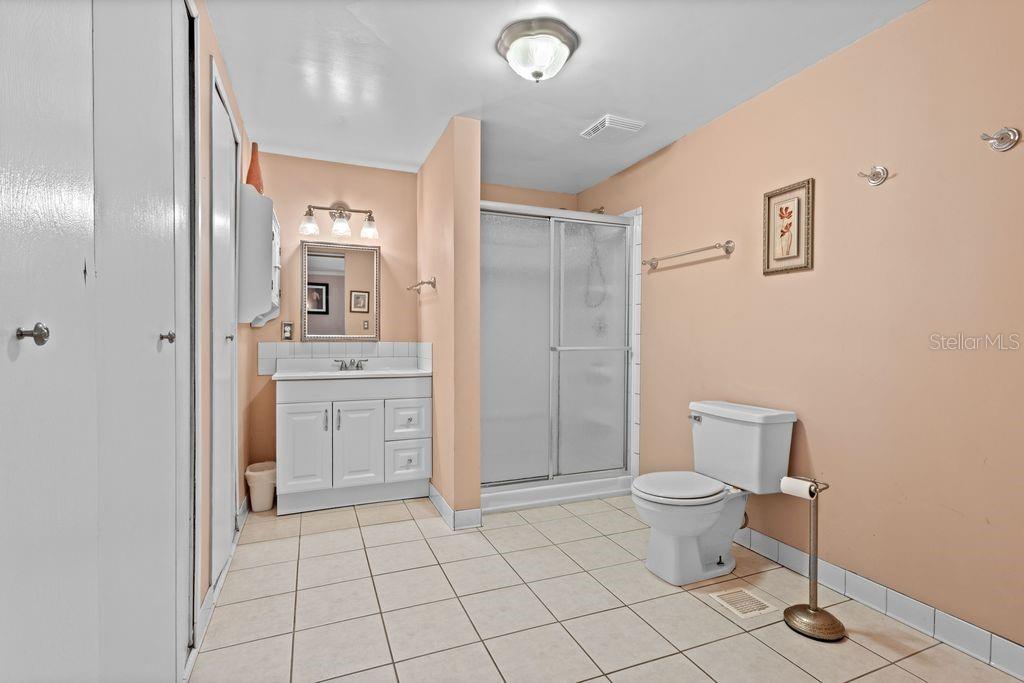 Image 15 of 28 For 10100 Burnt Store Road 48