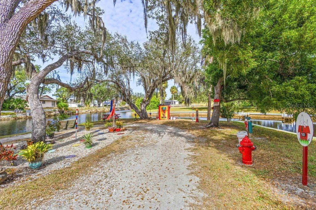 Image 27 of 28 For 10100 Burnt Store Road 48