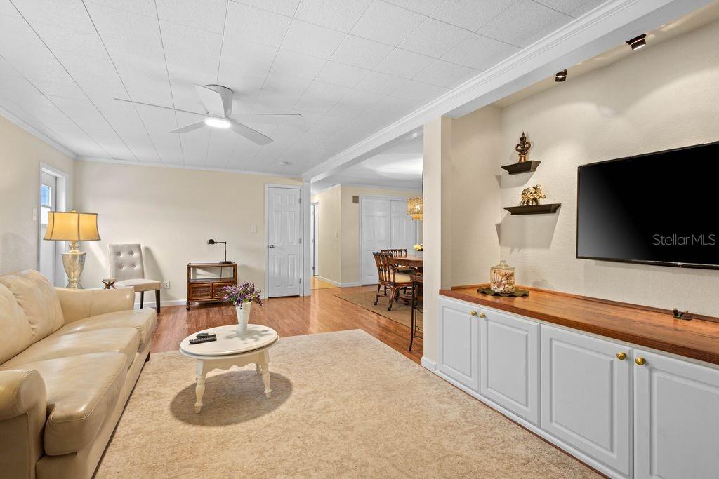 Image 3 of 28 For 10100 Burnt Store Road 48