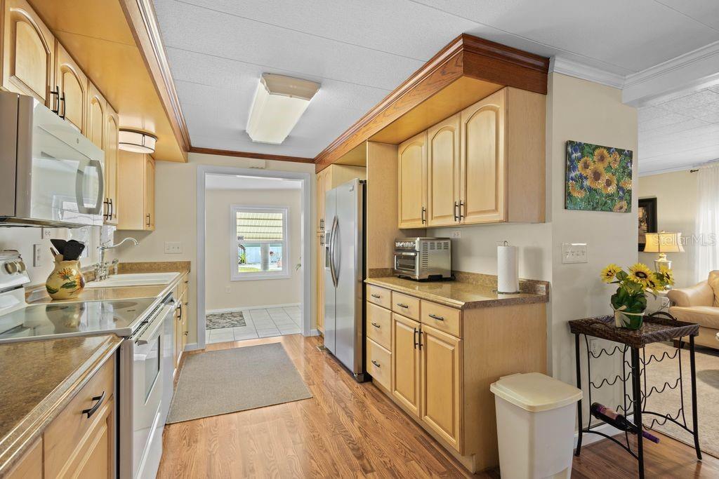 Image 5 of 28 For 10100 Burnt Store Road 48