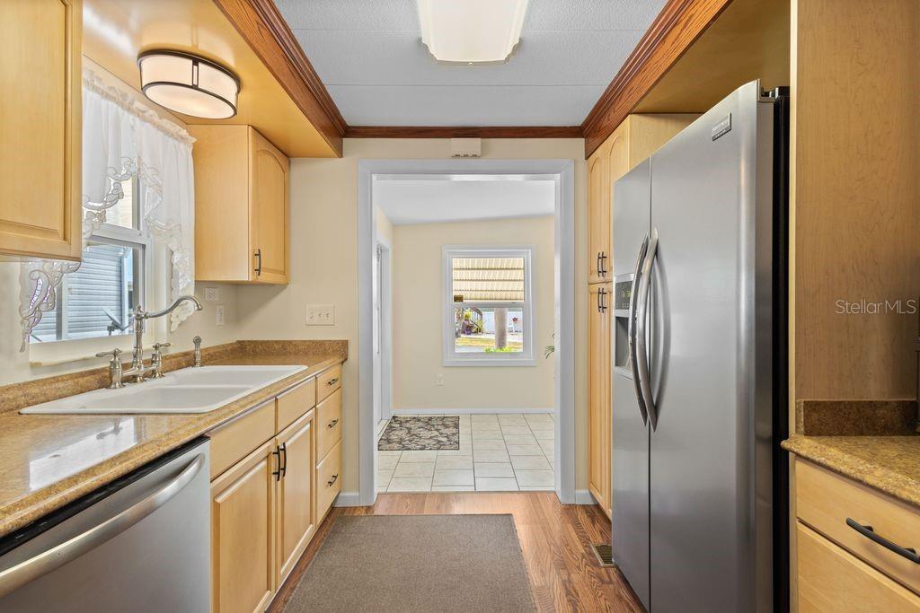 Image 6 of 28 For 10100 Burnt Store Road 48