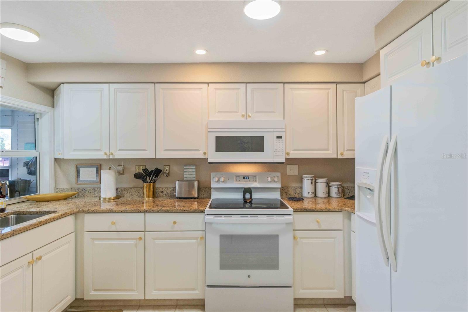 Image 24 of 71 For 333 Hile Lane