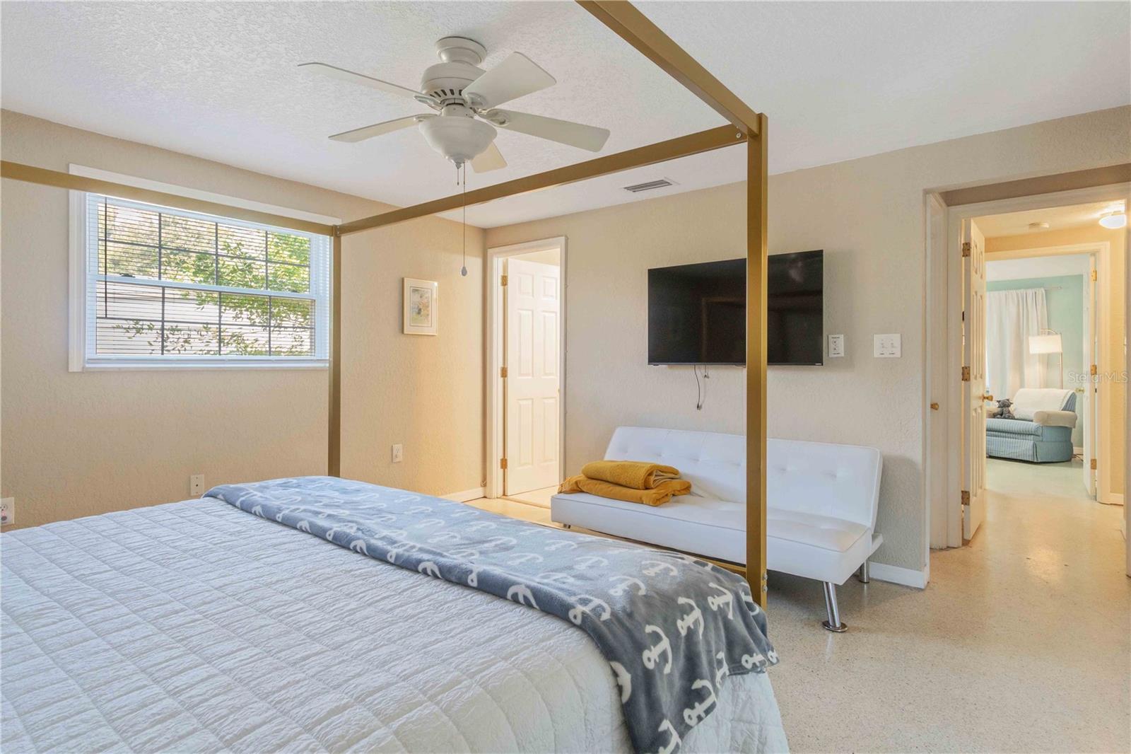 Image 33 of 71 For 333 Hile Lane