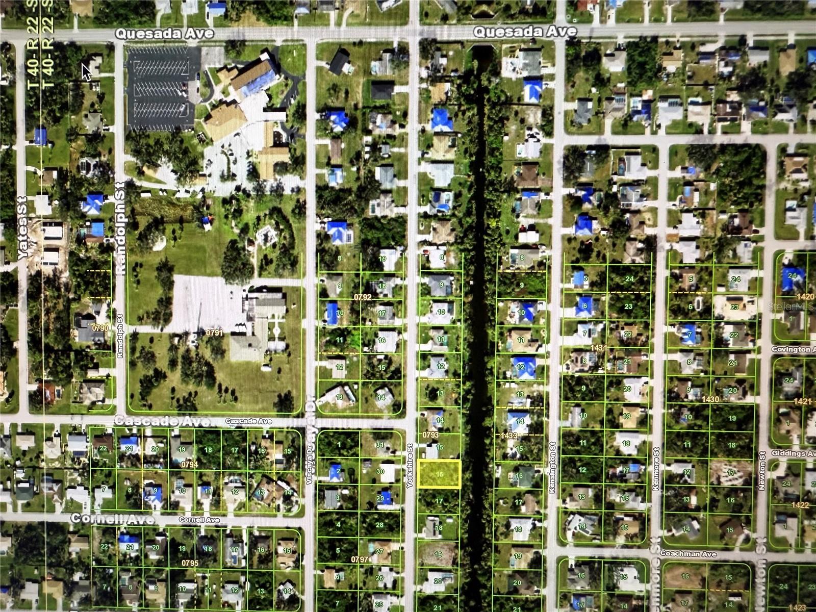 Image 4 of 5 For 1402 Yorkshire Street