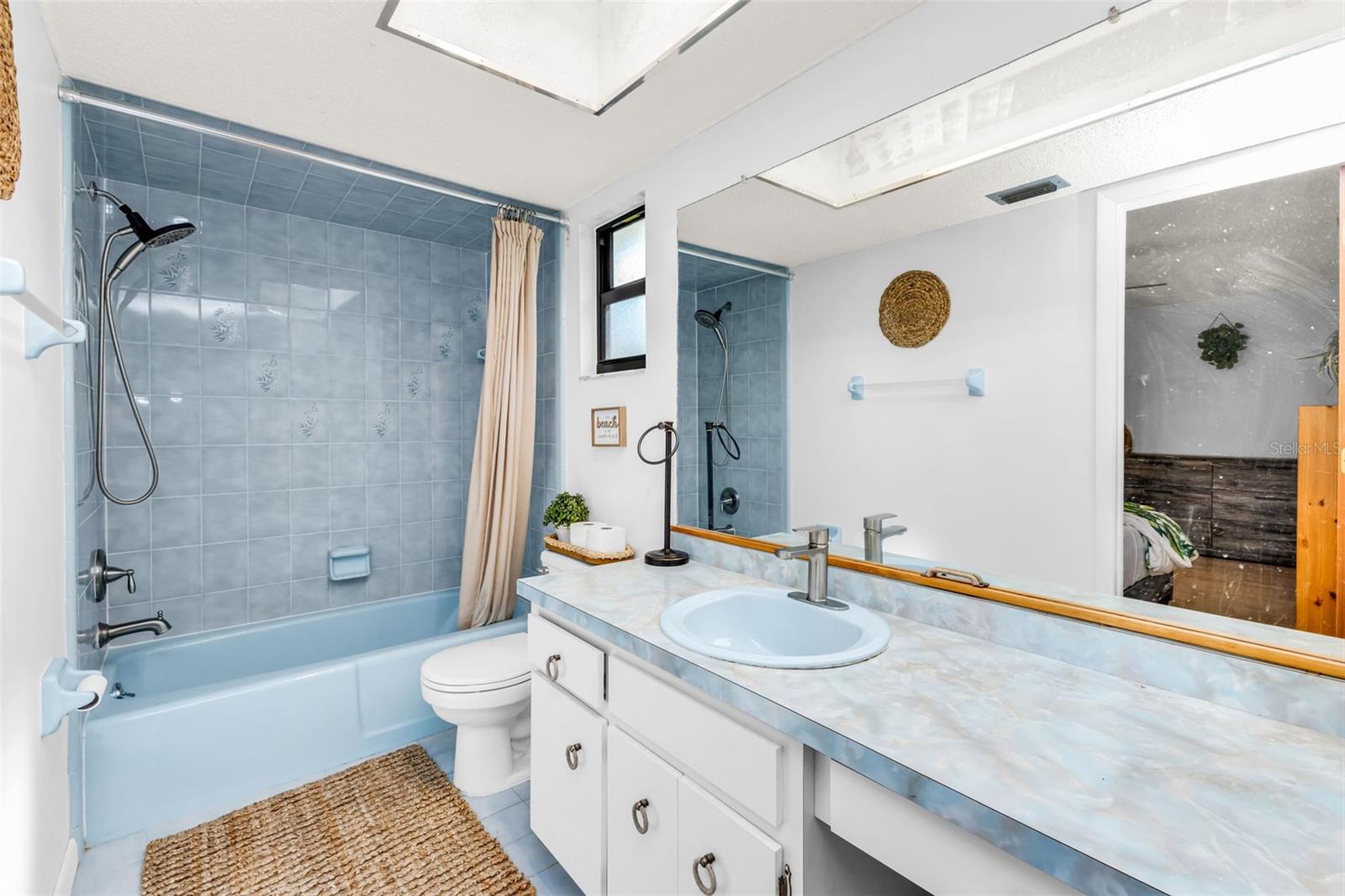 Image 28 of 76 For 1199 Beacon Drive