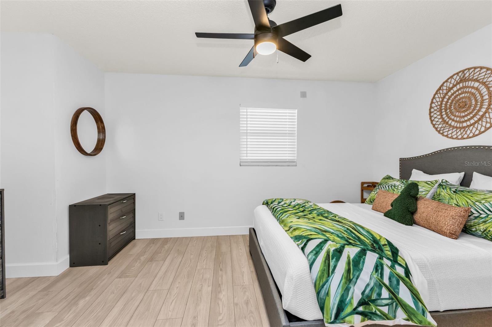 Image 30 of 76 For 1199 Beacon Drive