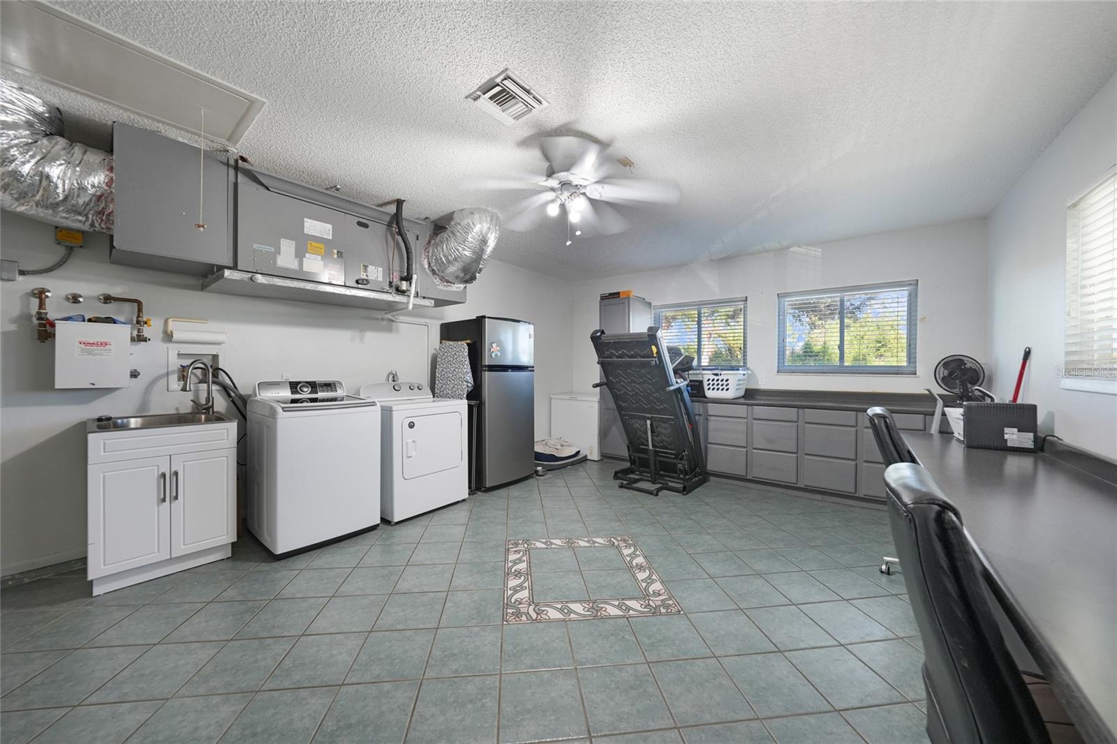 Image 32 of 65 For 4639 Kempson Lane