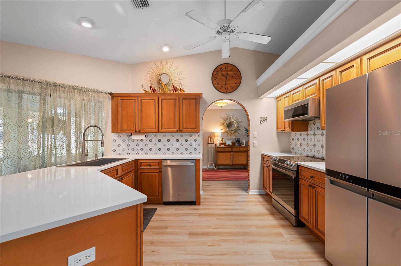 Image 18 of 77 For 28427 Sabal Palm Drive