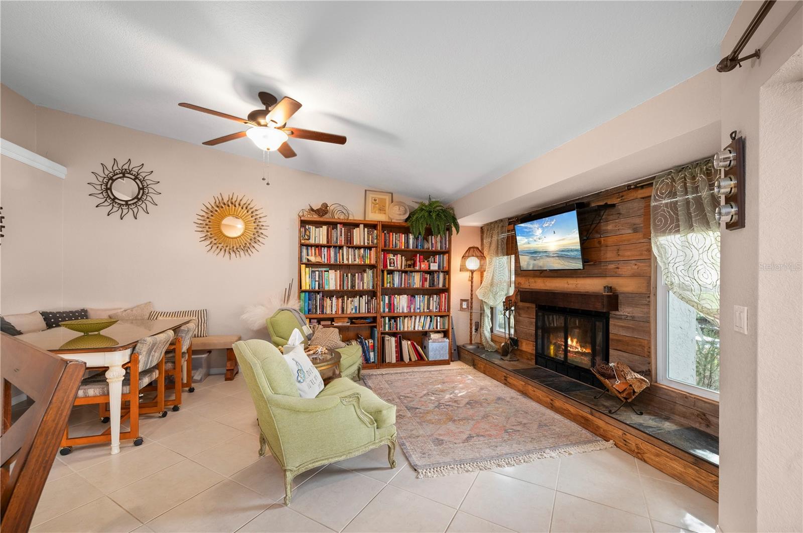 Image 20 of 77 For 28427 Sabal Palm Drive