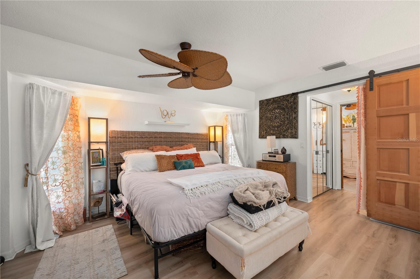 Image 23 of 77 For 28427 Sabal Palm Drive