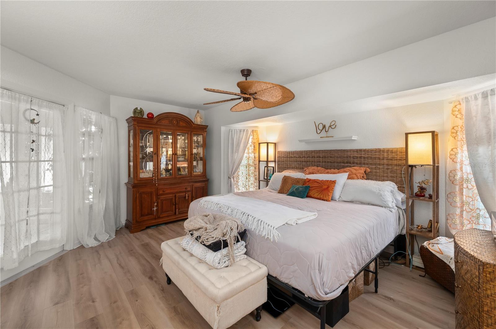 Image 25 of 77 For 28427 Sabal Palm Drive