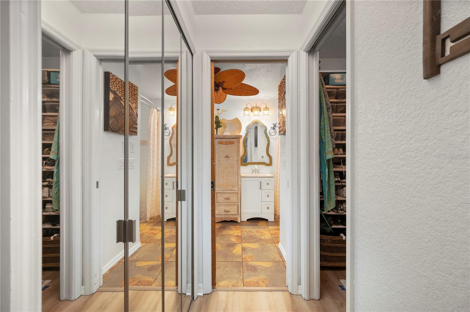 Image 26 of 77 For 28427 Sabal Palm Drive