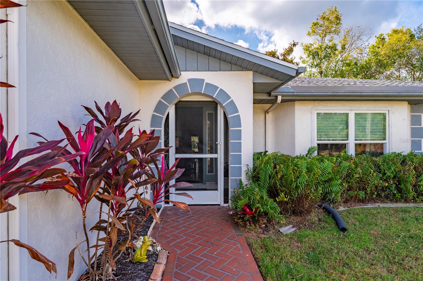 Image 6 of 77 For 28427 Sabal Palm Drive