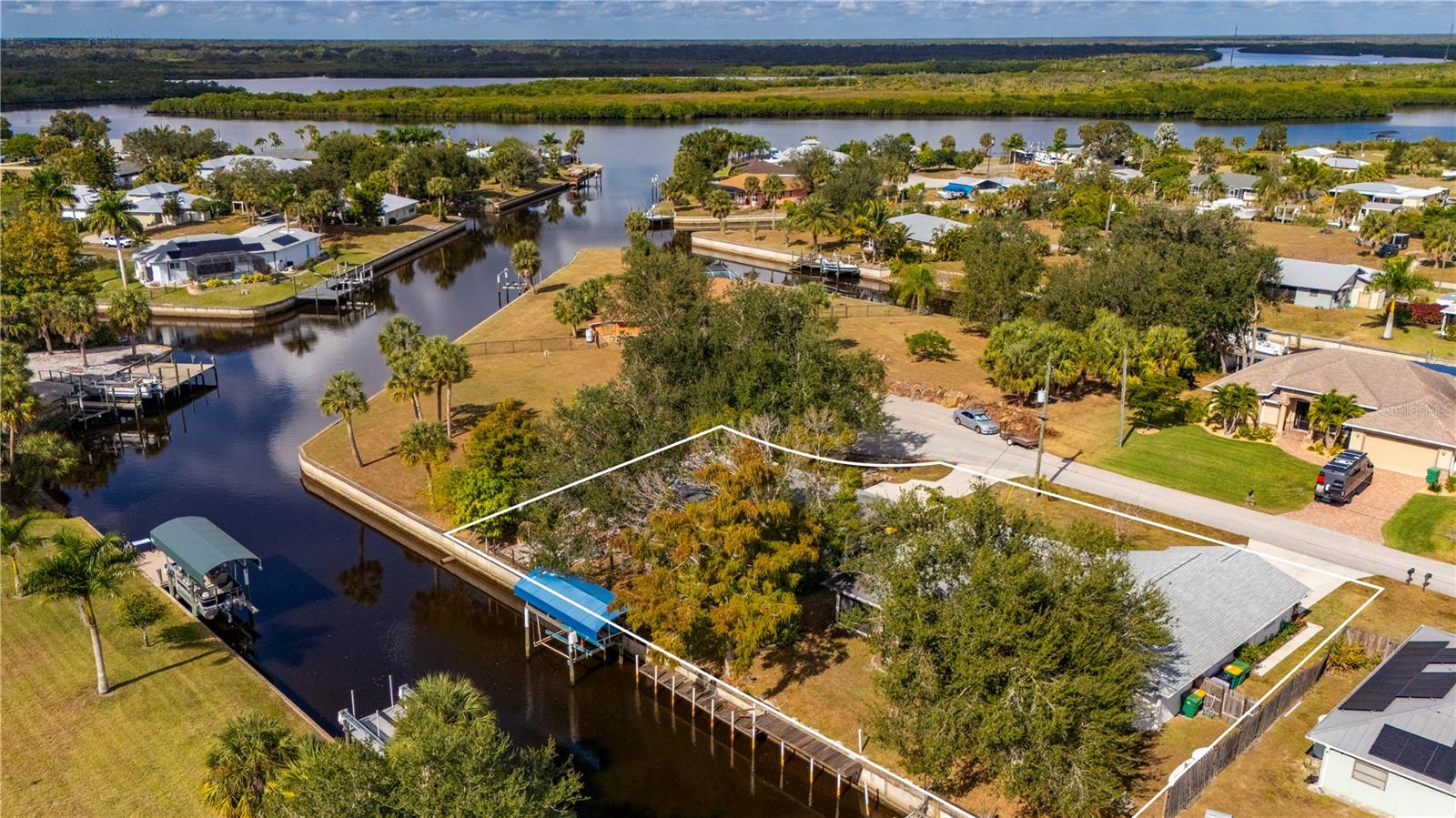 Image 76 of 77 For 28427 Sabal Palm Drive