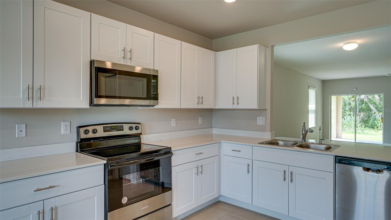 Image 11 of 27 For 2261 Barrister Street