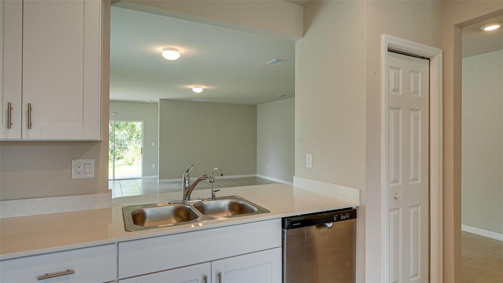 Image 12 of 27 For 2261 Barrister Street