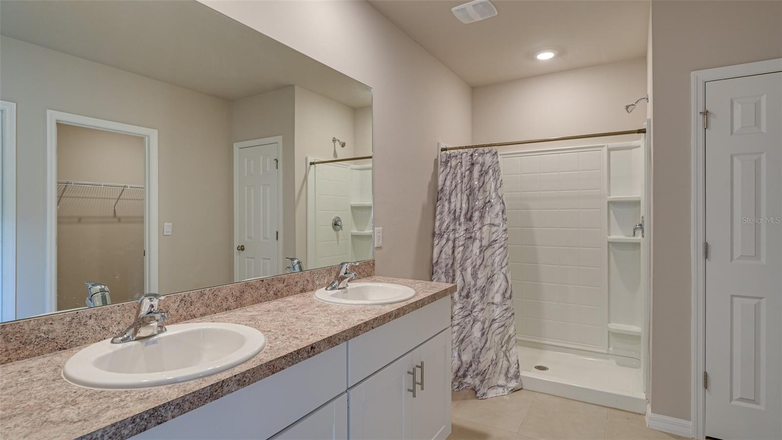 Image 14 of 27 For 2261 Barrister Street