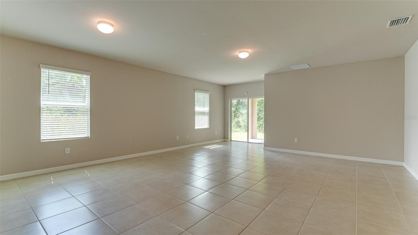 Image 4 of 27 For 2261 Barrister Street