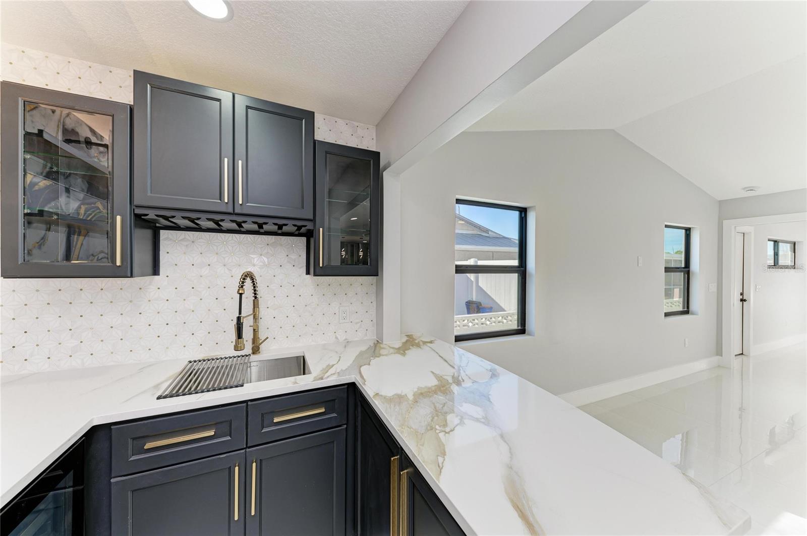 Image 34 of 73 For 258 Tait Terrace Se