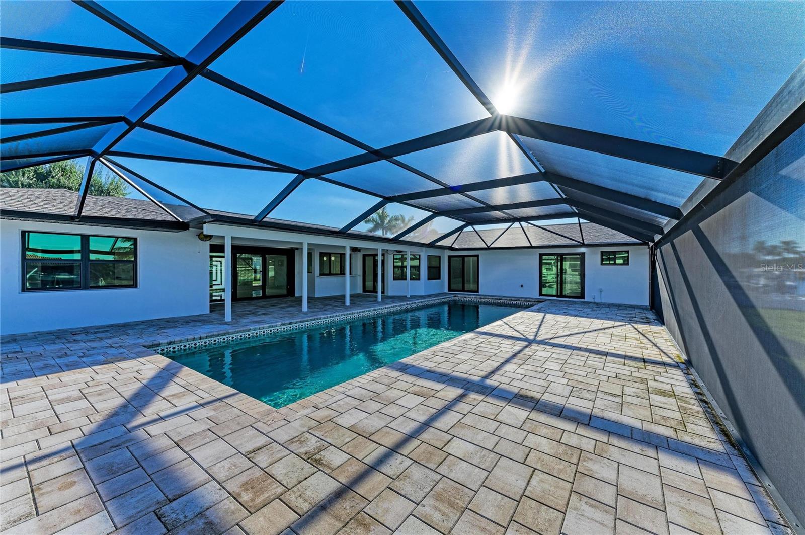 Image 62 of 73 For 258 Tait Terrace Se