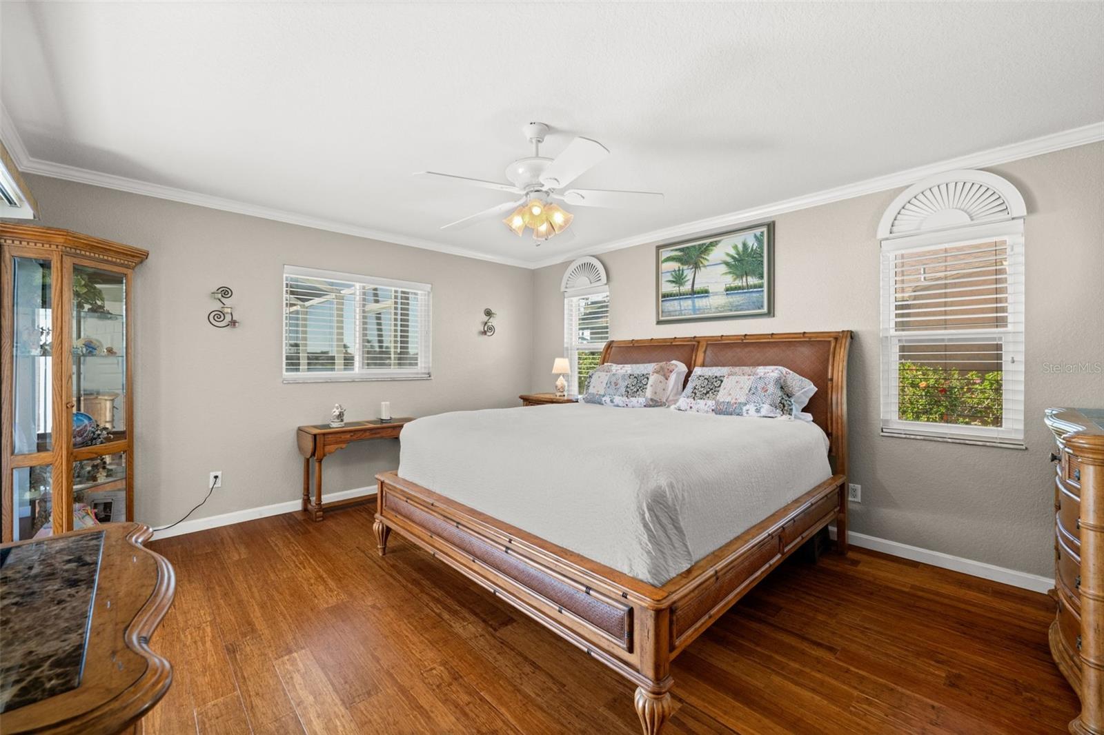 Image 18 of 50 For 626 Cape Coral Parkway W