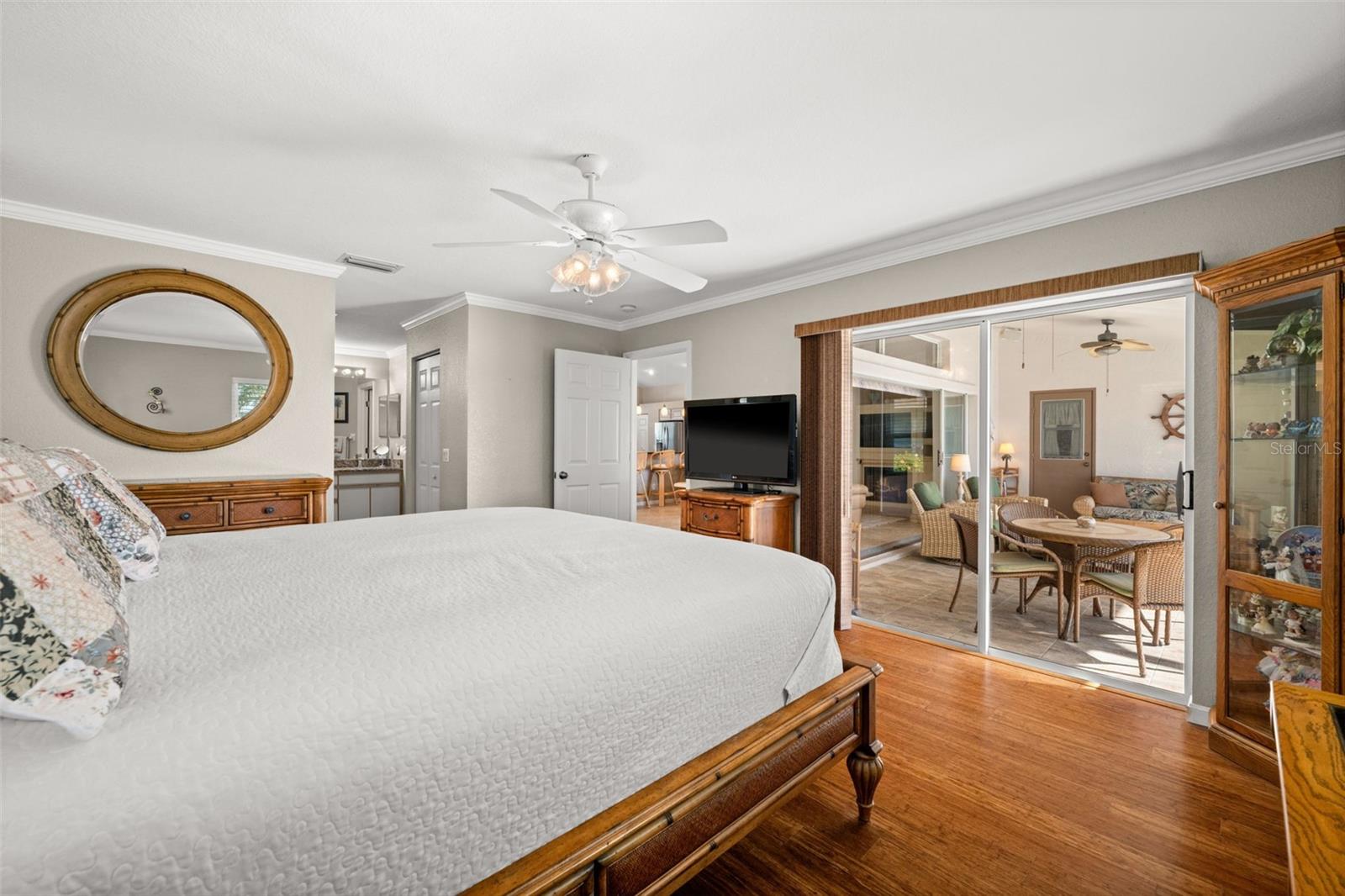 Image 19 of 50 For 626 Cape Coral Parkway W