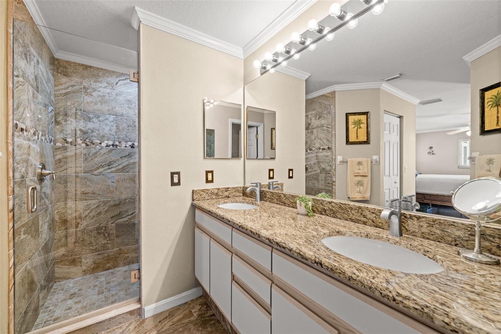 Image 20 of 50 For 626 Cape Coral Parkway W