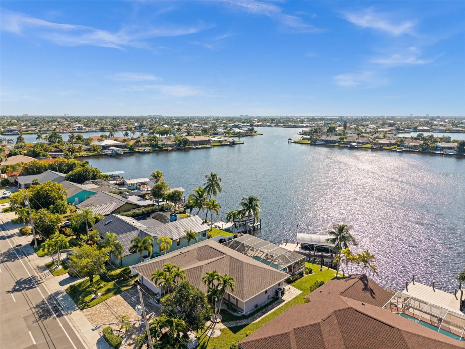 Image 36 of 50 For 626 Cape Coral Parkway W