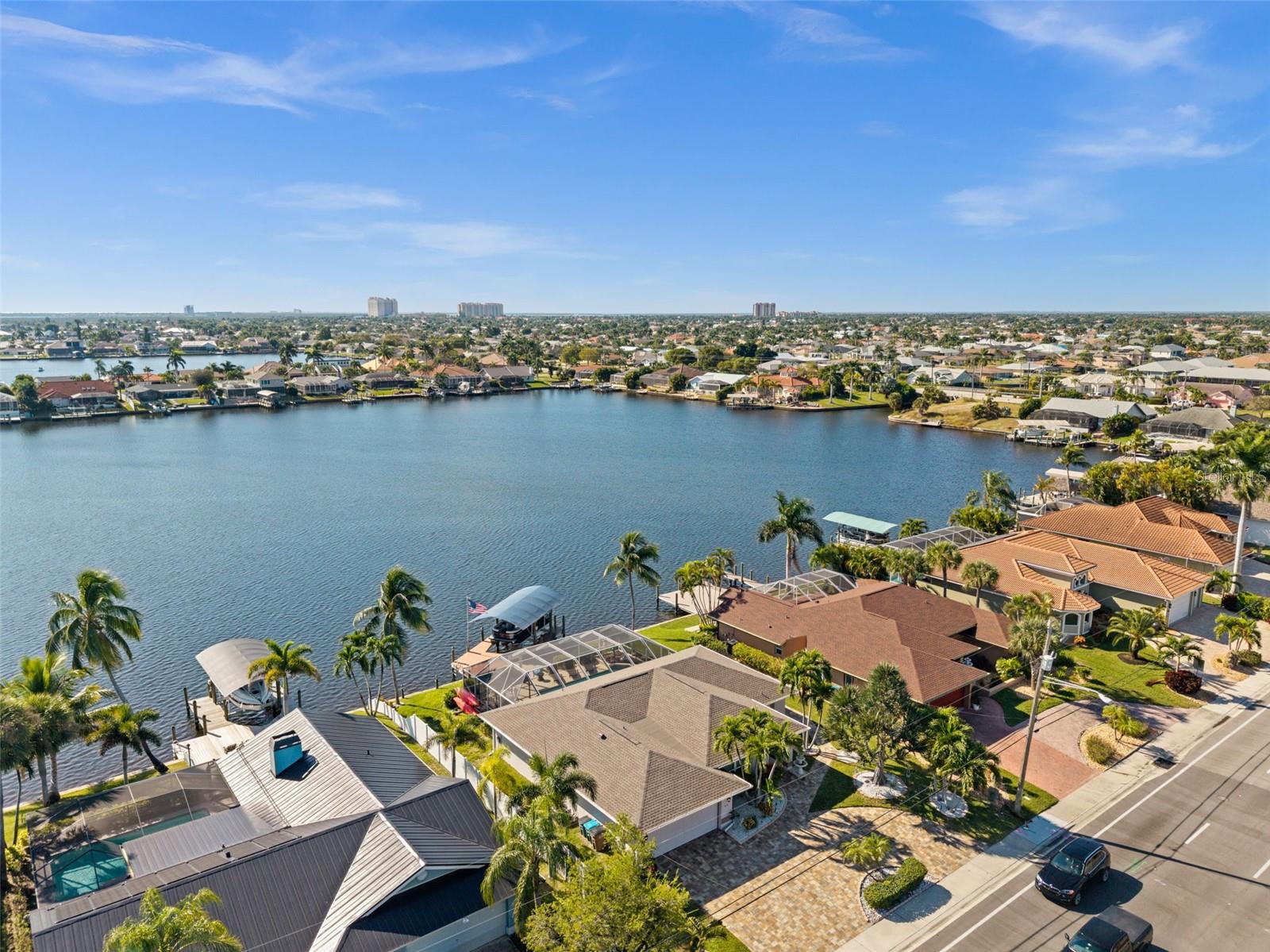 Image 37 of 50 For 626 Cape Coral Parkway W