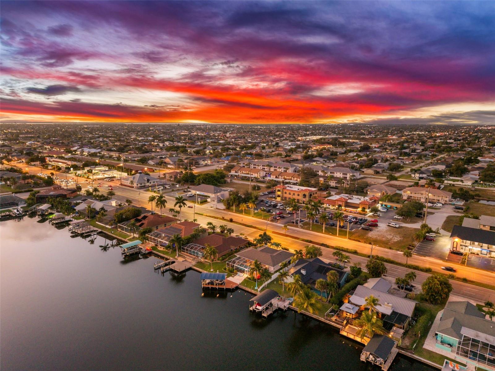 Image 40 of 50 For 626 Cape Coral Parkway W
