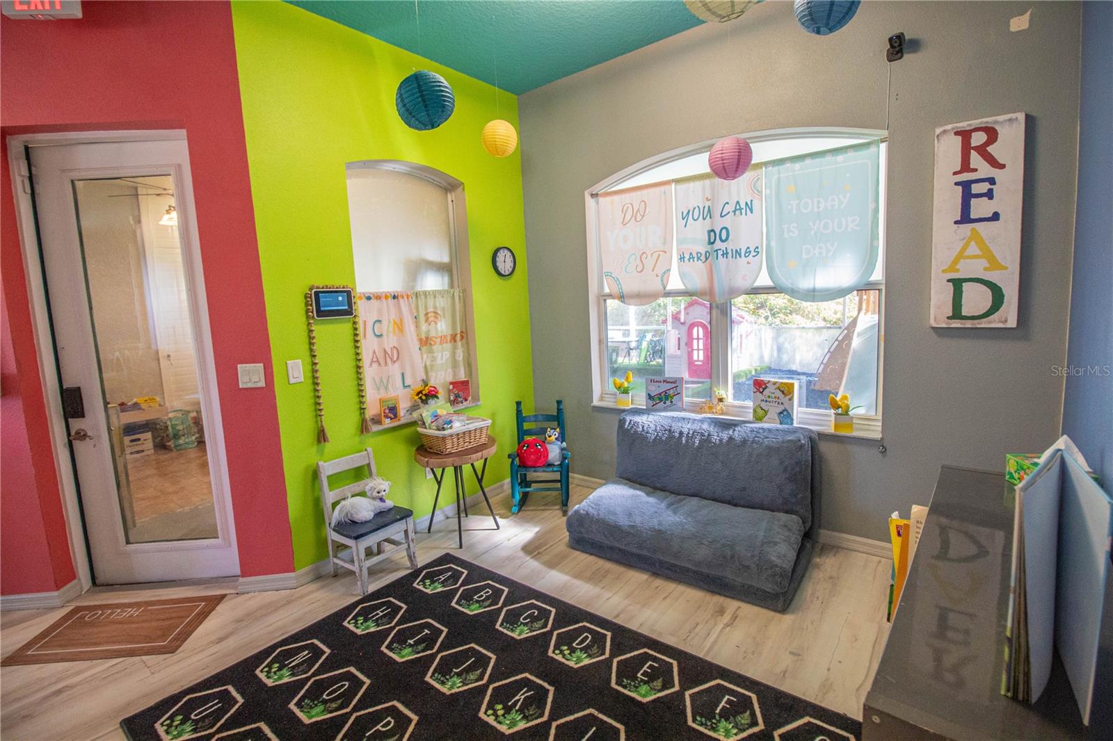 Image 14 of 61 For 17162 Toledo Blade Boulevard