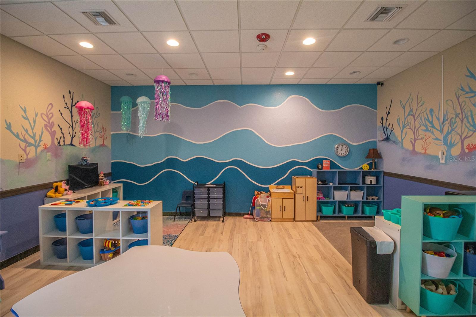 Image 22 of 61 For 17162 Toledo Blade Boulevard