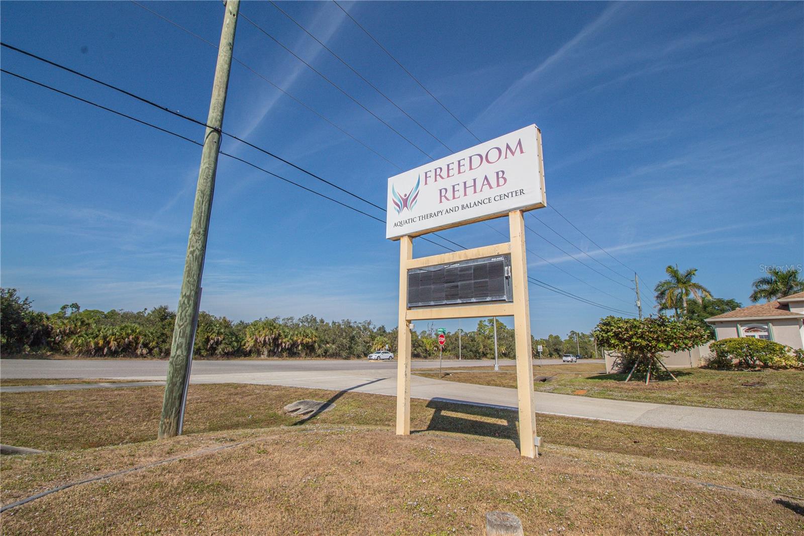 Image 23 of 61 For 17162 Toledo Blade Boulevard