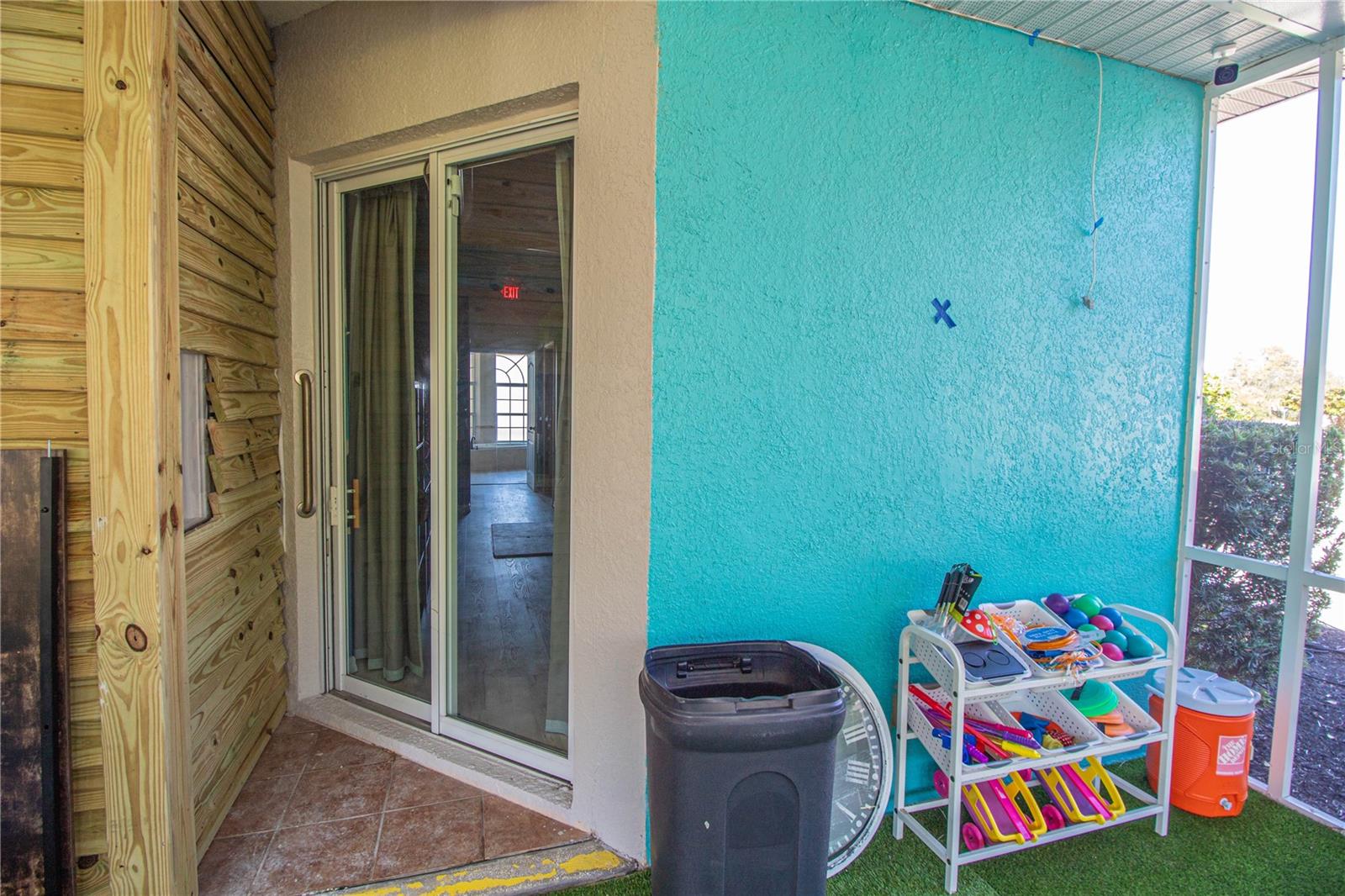 Image 44 of 61 For 17162 Toledo Blade Boulevard